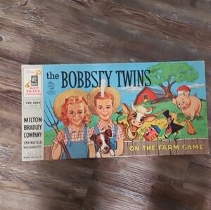 BOBBSEY TWINS "ON THE FARM" VINTAGE BOARD GAME • 1957  complete